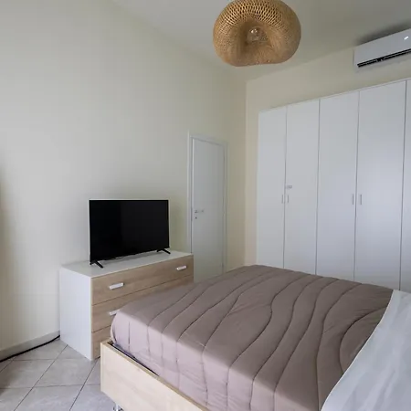 Micca 27 Apartment